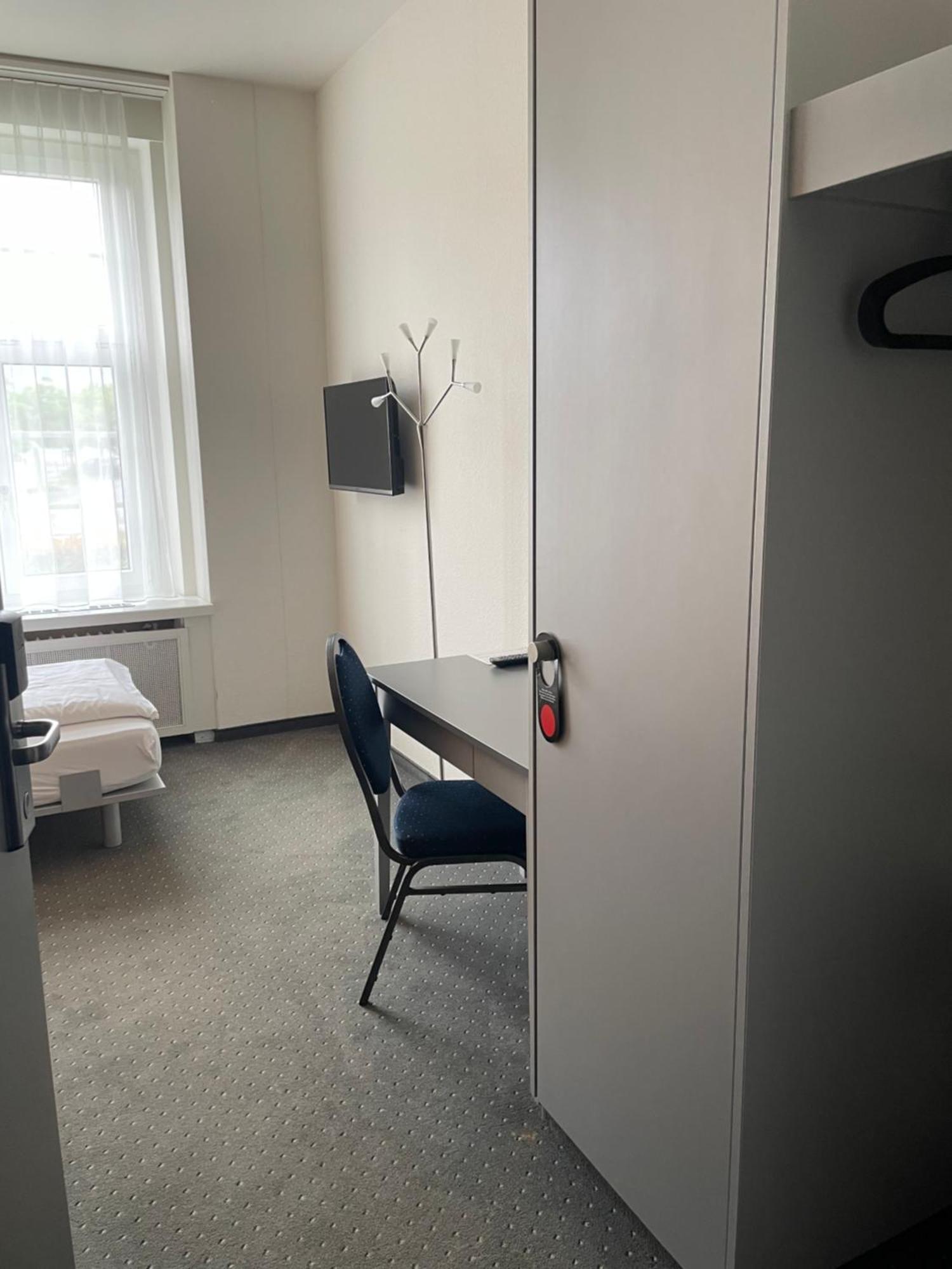 Hotel & Gasthaus Die Perle ペルレン エクステリア 写真